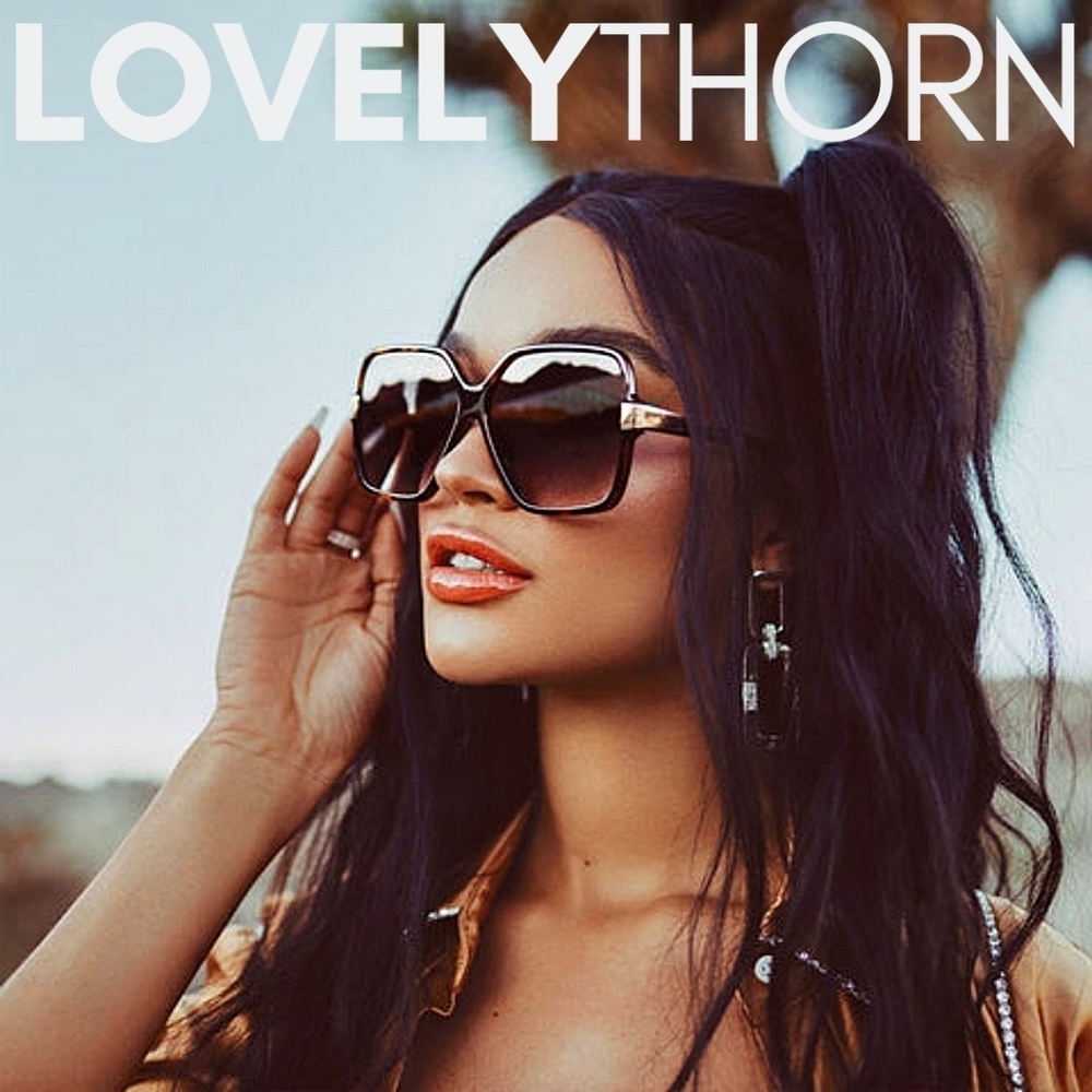 QUAY // ltd ed ultra-glam oversized tortoise frame brown fade lens gold sunnies
